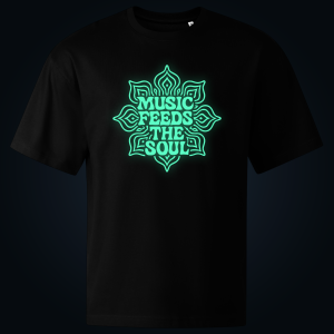 MUSIC FEEDS THE SOUL oversized t-shirt