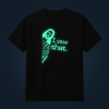 I SAW THAT T-shirt with front print illuminated with green glow